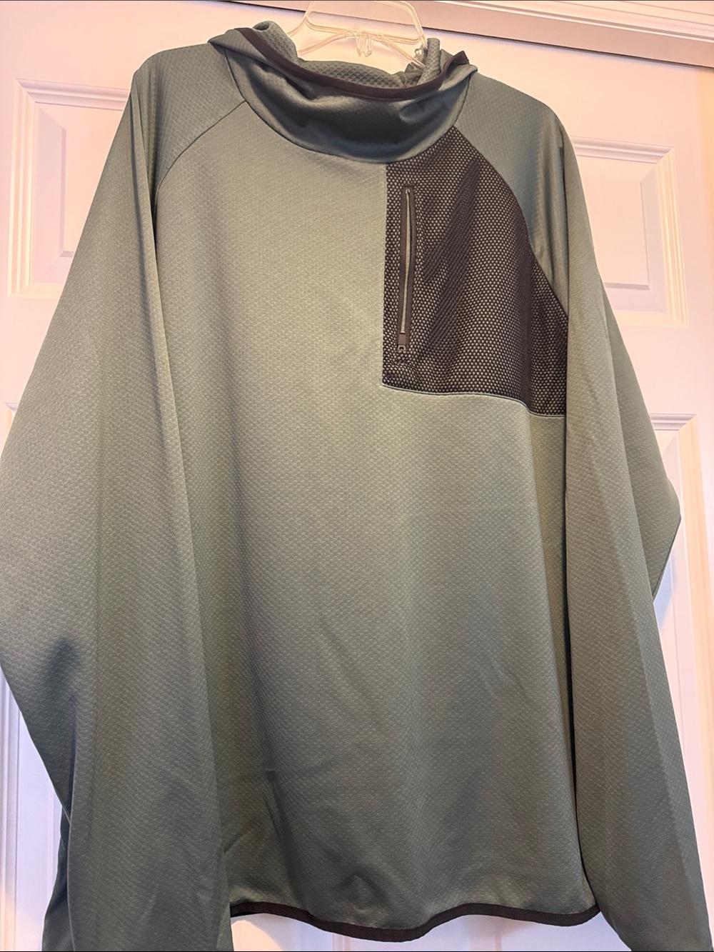 Light Olive Green Tek Gear Hooded Pullover Contrasting Chest Panel Size XXL NWT